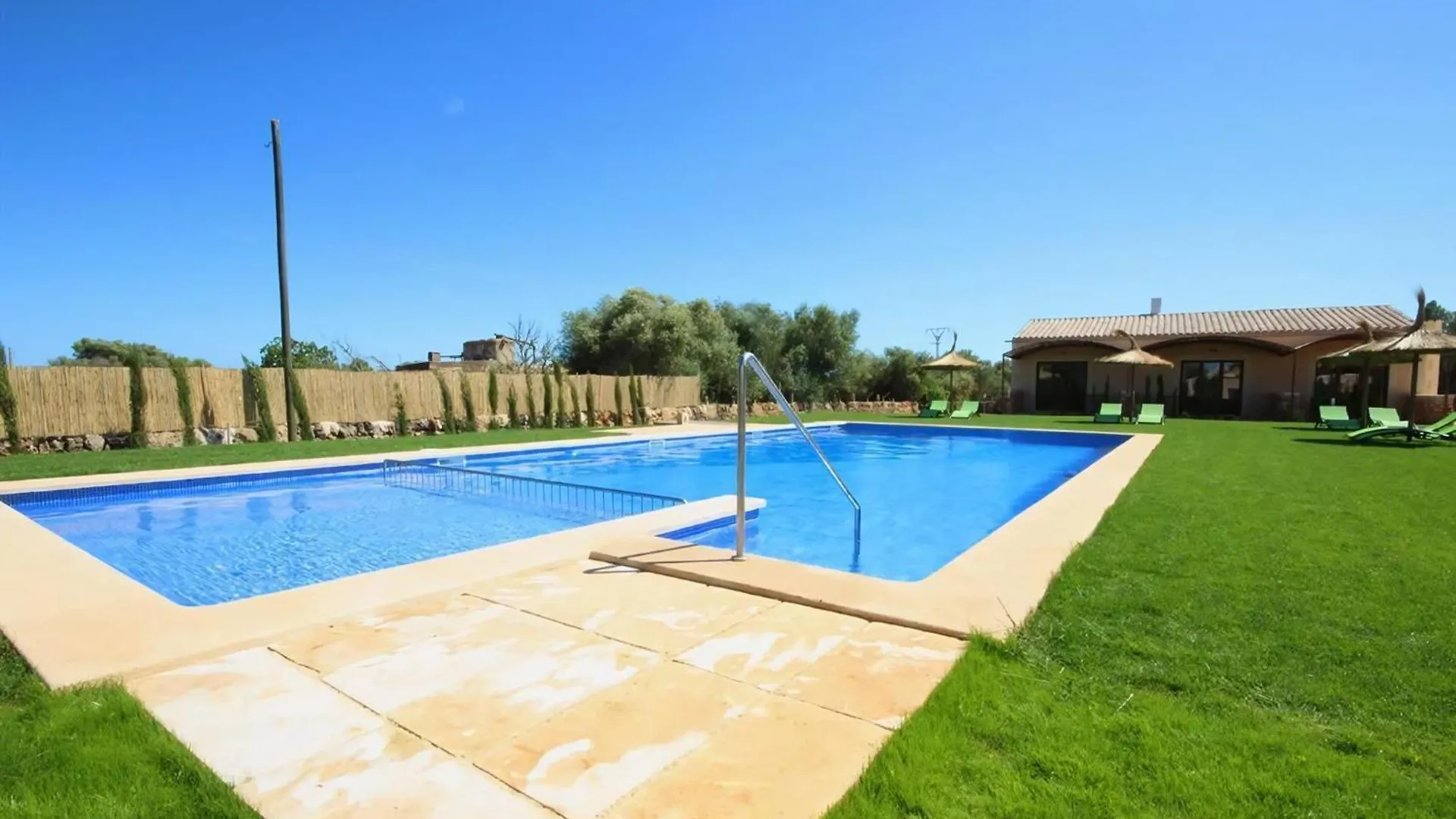 Ferienwohnung In Campos Mit Grill Und Garten スペイン